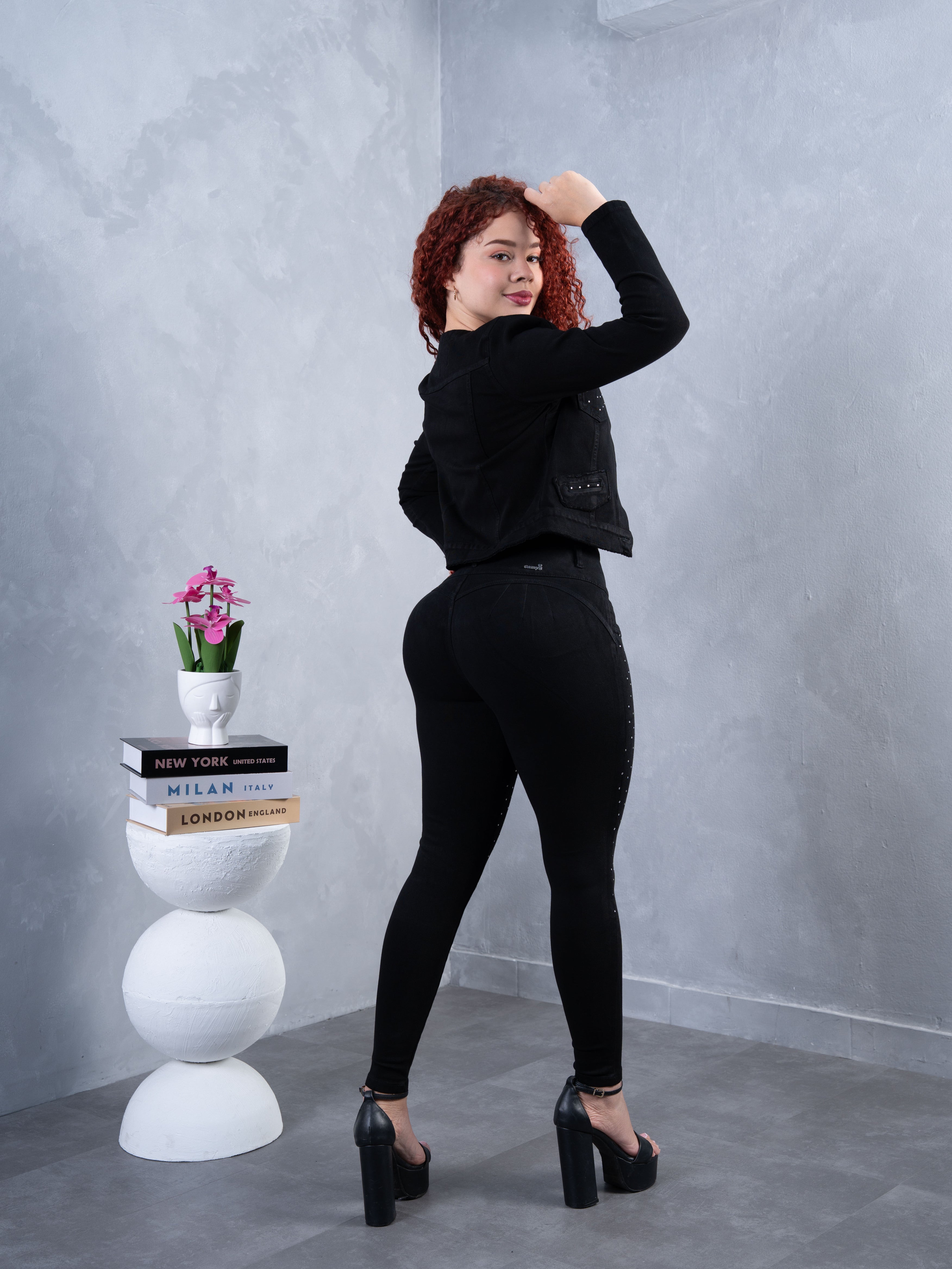 Conjunto Clásico Negro Brillo