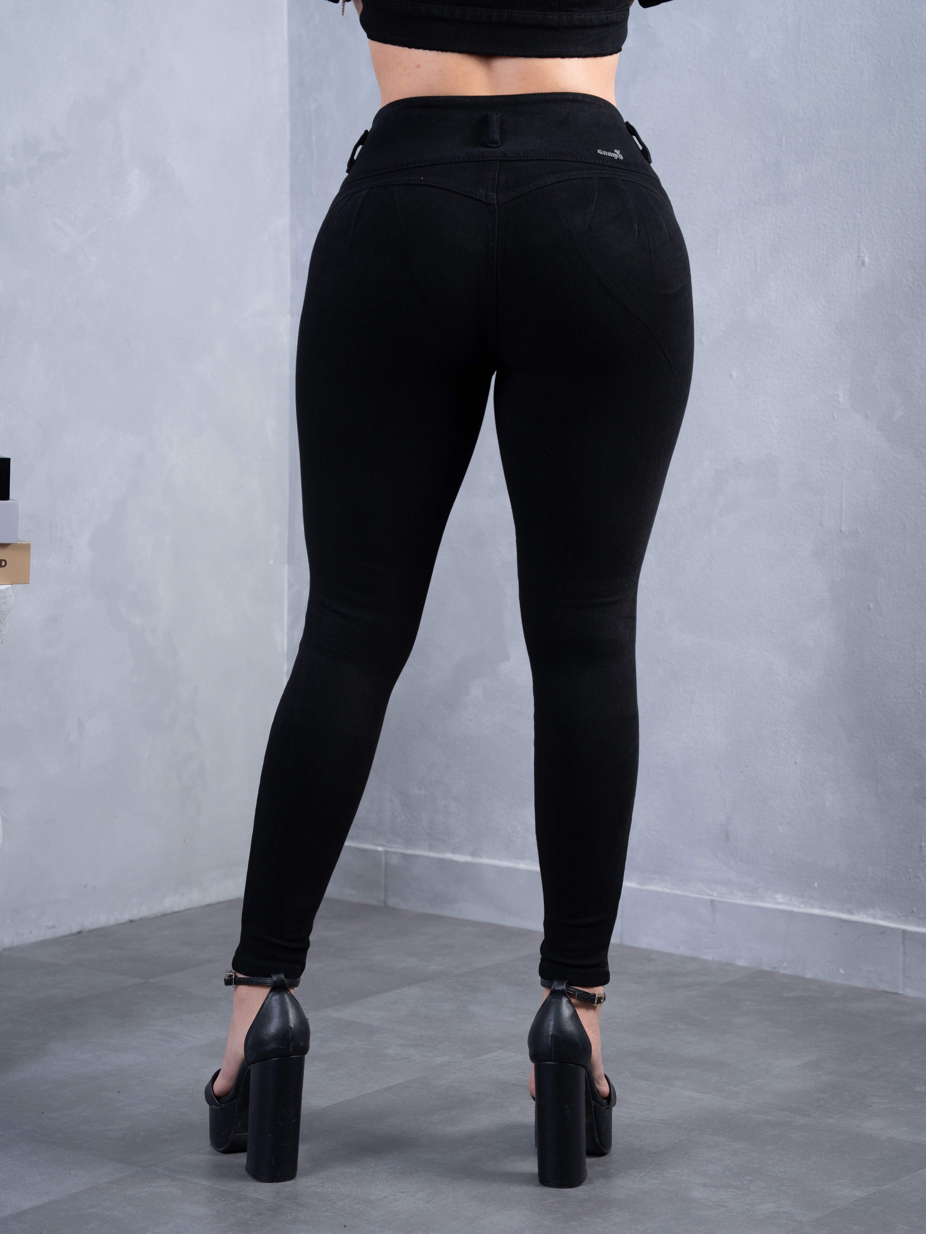 Conjunto Clásico Negro Brillo