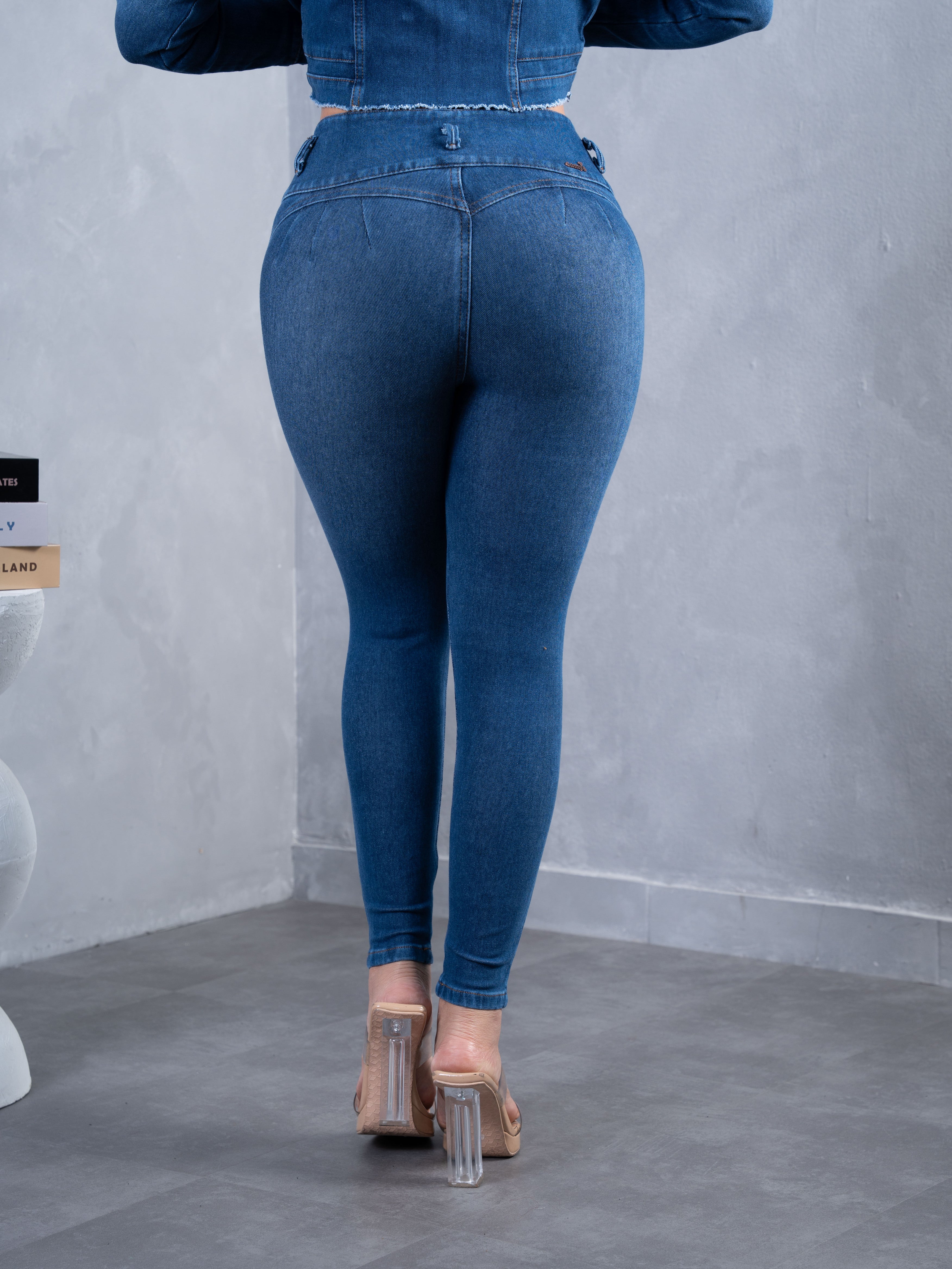 Conjunto Clásico Azul (cuello chino)