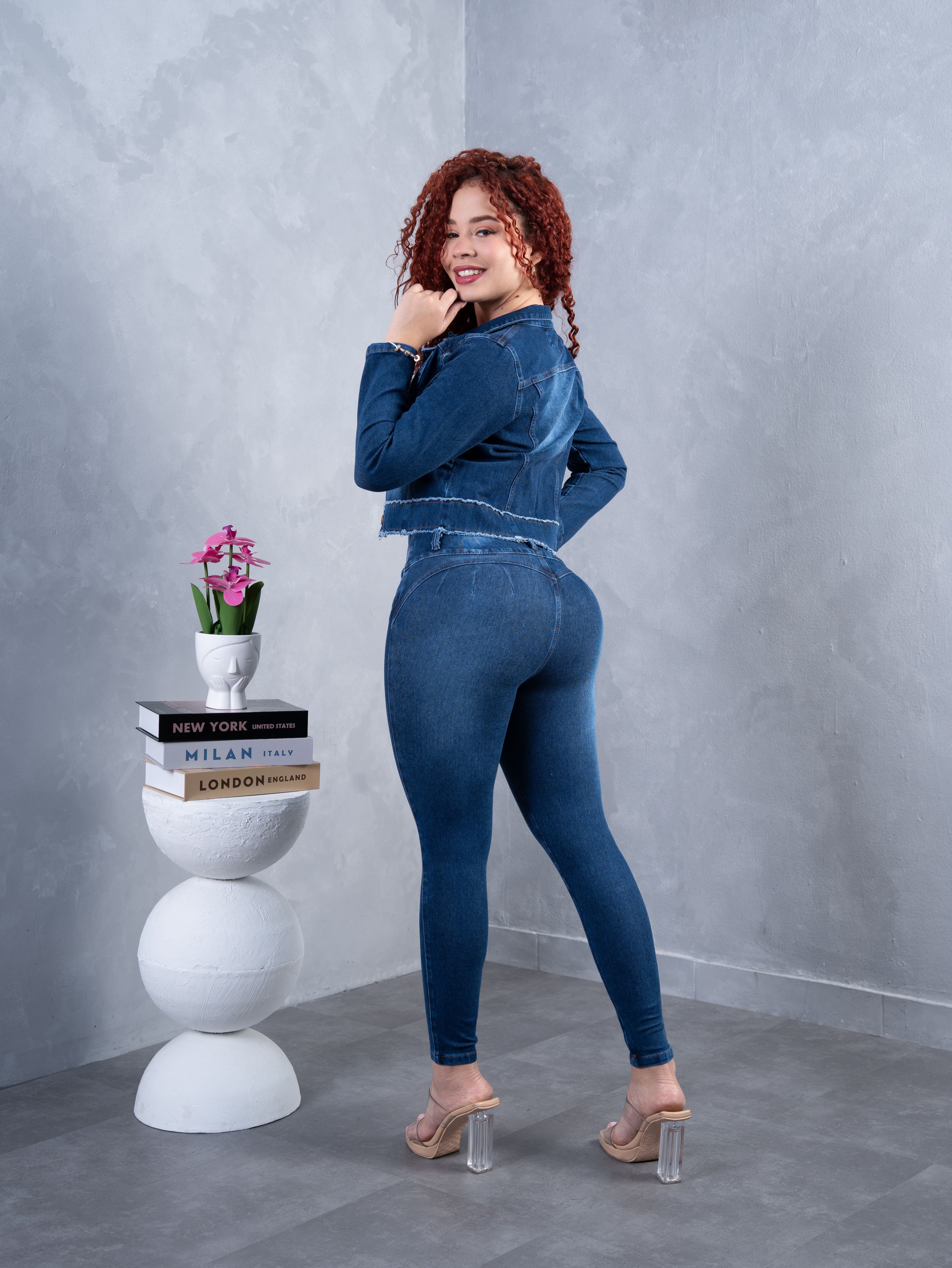 Conjunto Clásico azul cuello camisero