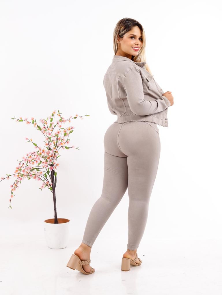 Pantalón Clásico Beige