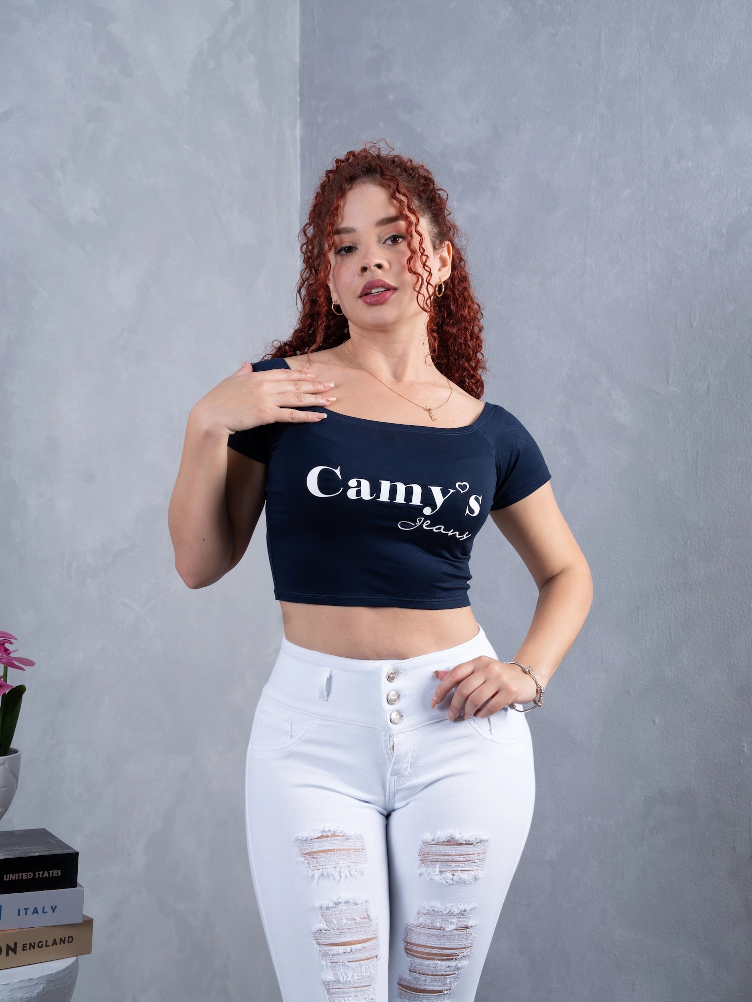 Pantalón Clásico Blanco Rasgado