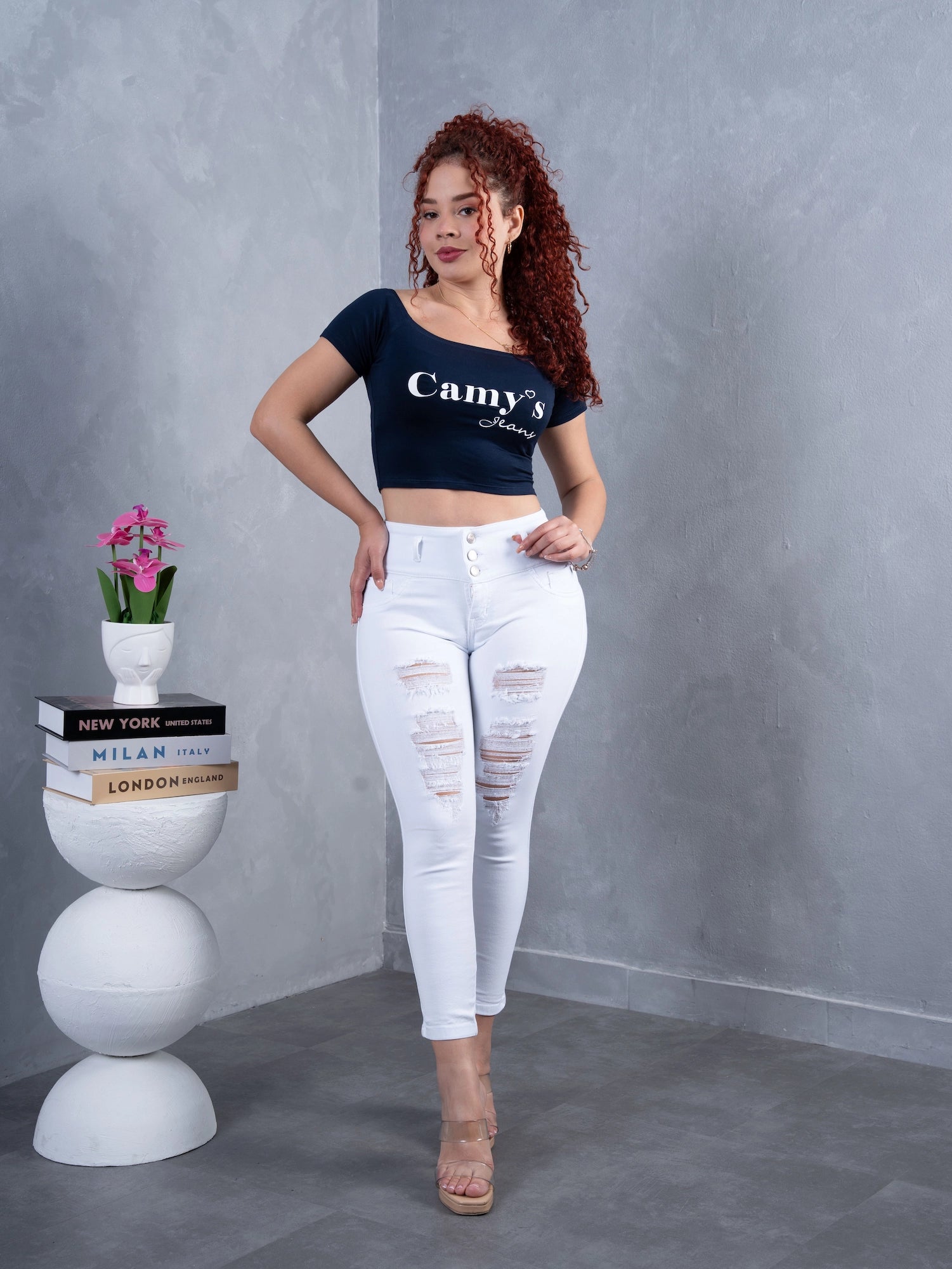 Pantalón Clásico Blanco Rasgado