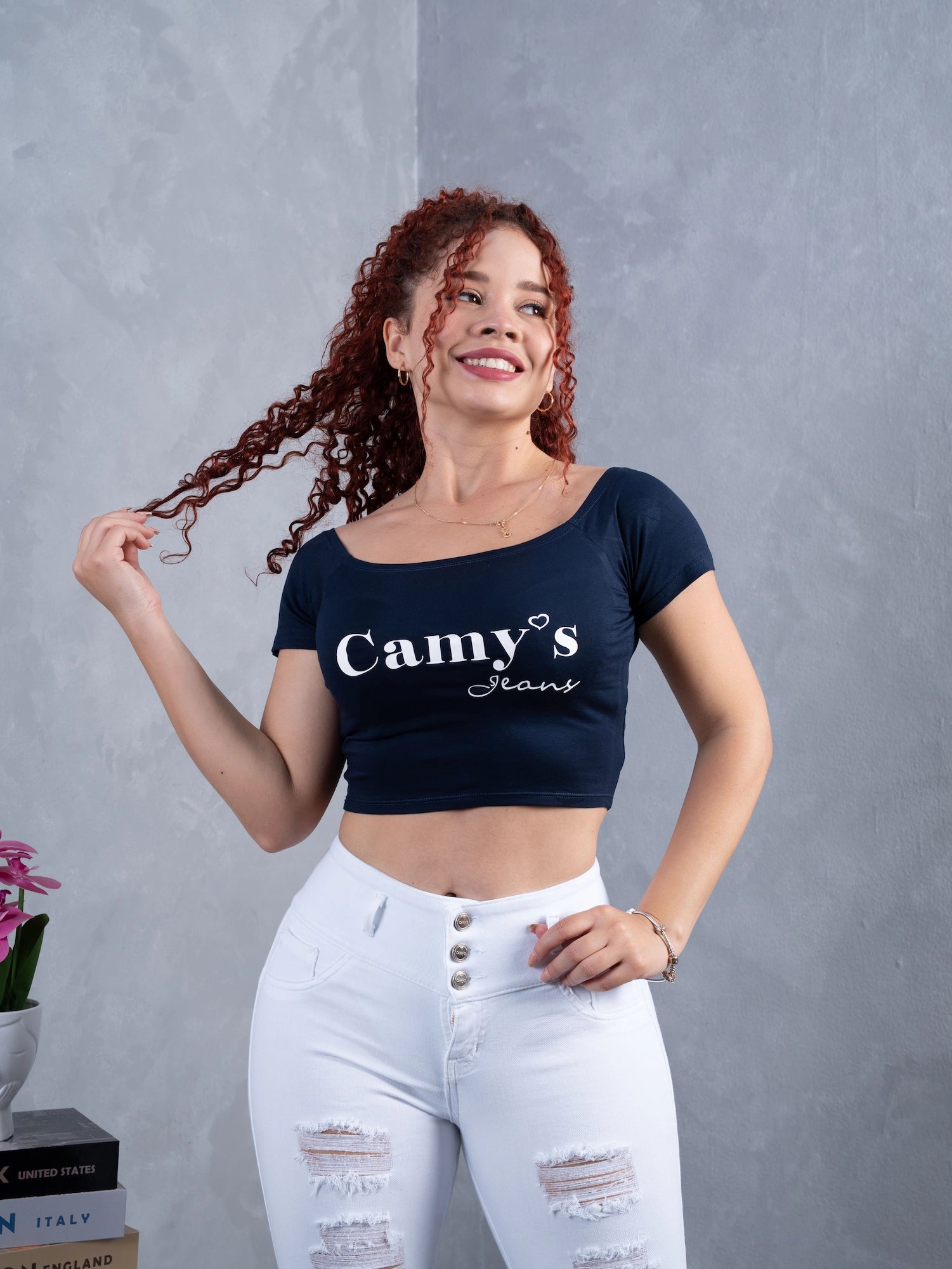 Pantalón Clásico Blanco Rasgado