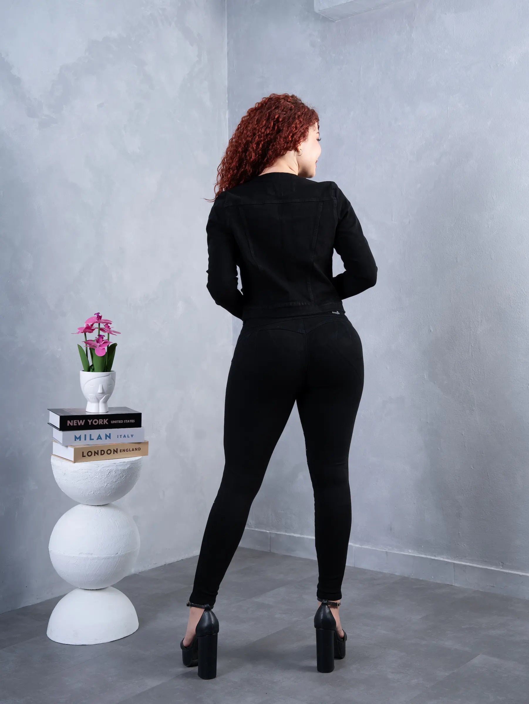 Conjunto Clásico Negro Brillo